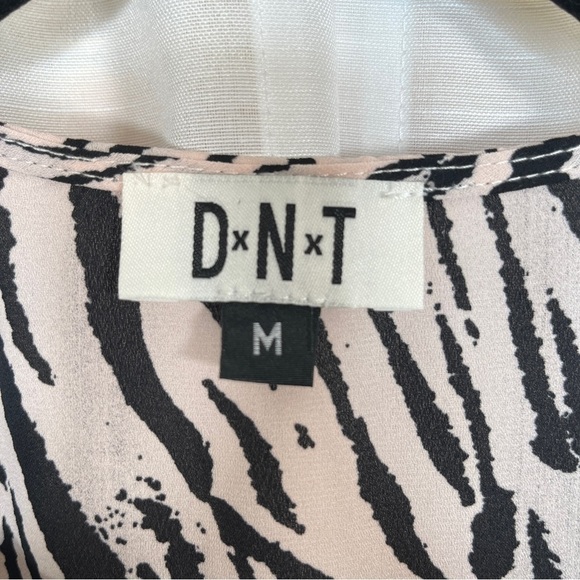 DNT zebra print long sleeve wrap blouse - Picture 9 of 10